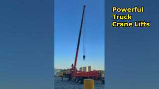 ट्रक पर लगी क्रेन